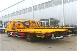 宝鸡附近拖车救援搭电